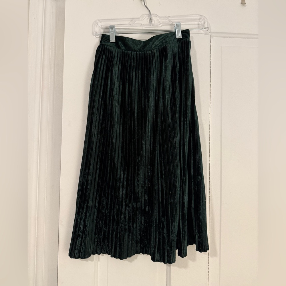Zara Dark Green Velvet A-Line Skirt